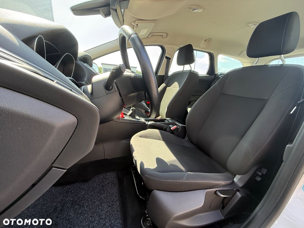 Ford Focus - 12