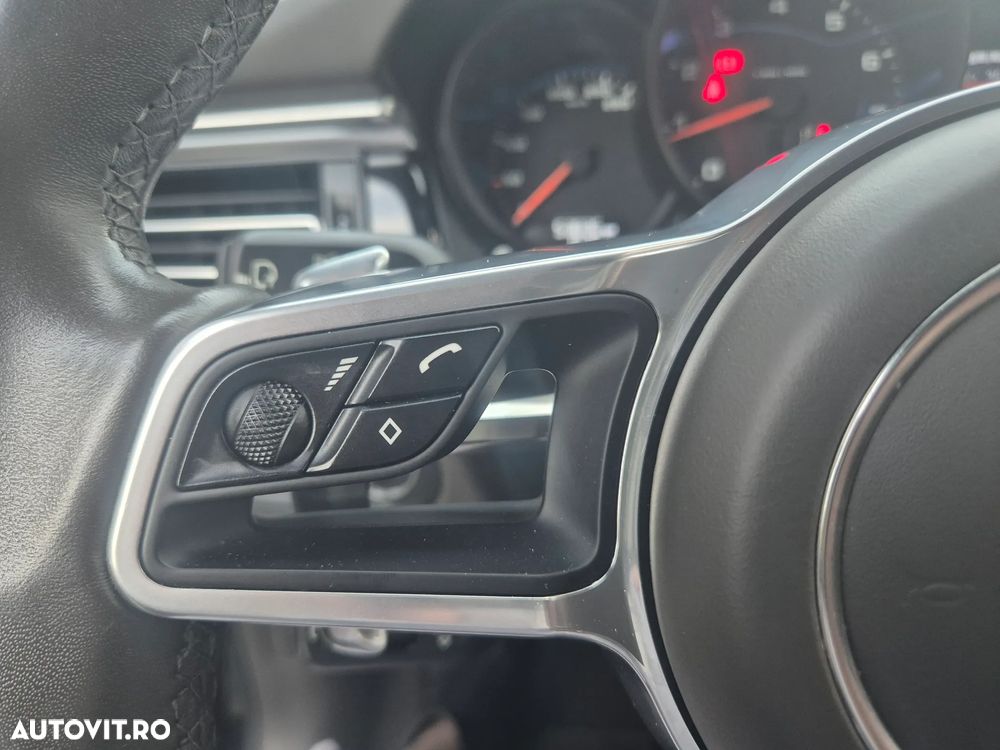 Porsche Macan - 19
