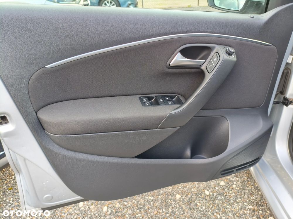 Volkswagen Polo 1.2 TSI BMT Comfortline - 20