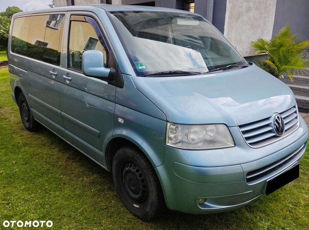 Volkswagen Multivan - 1