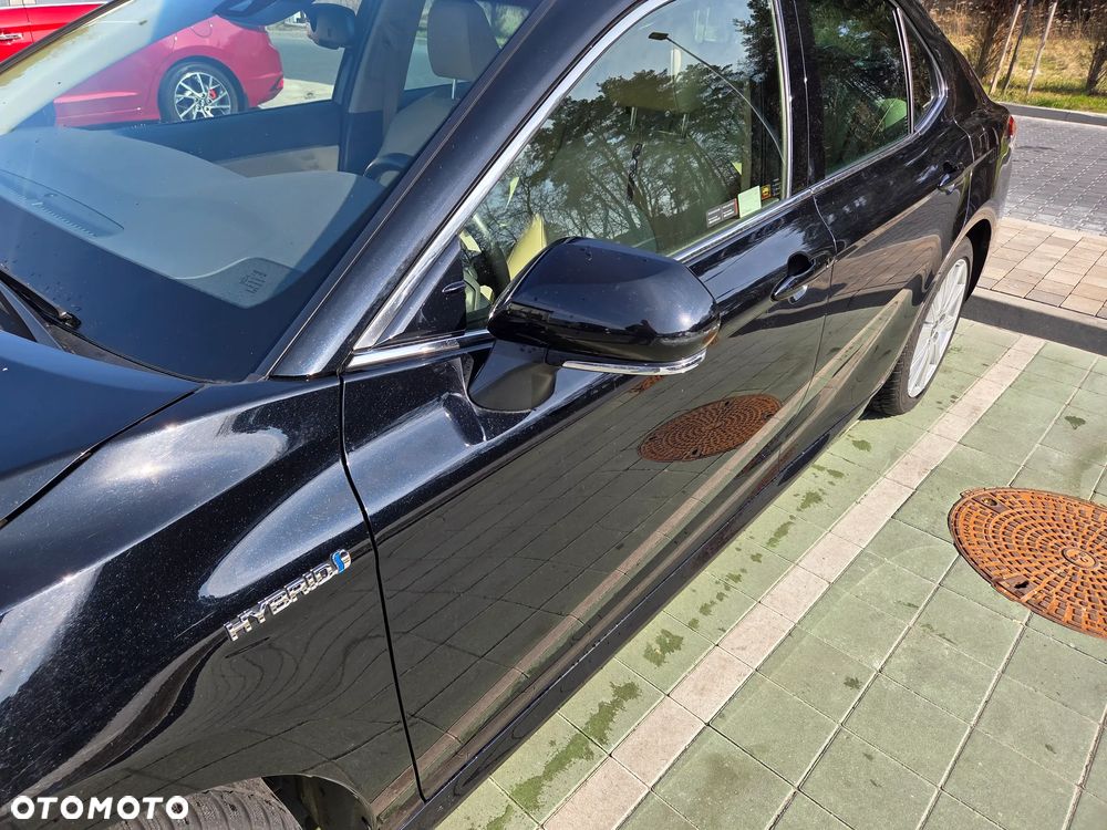 Toyota Camry 2.5 Hybrid Executive CVT - 36