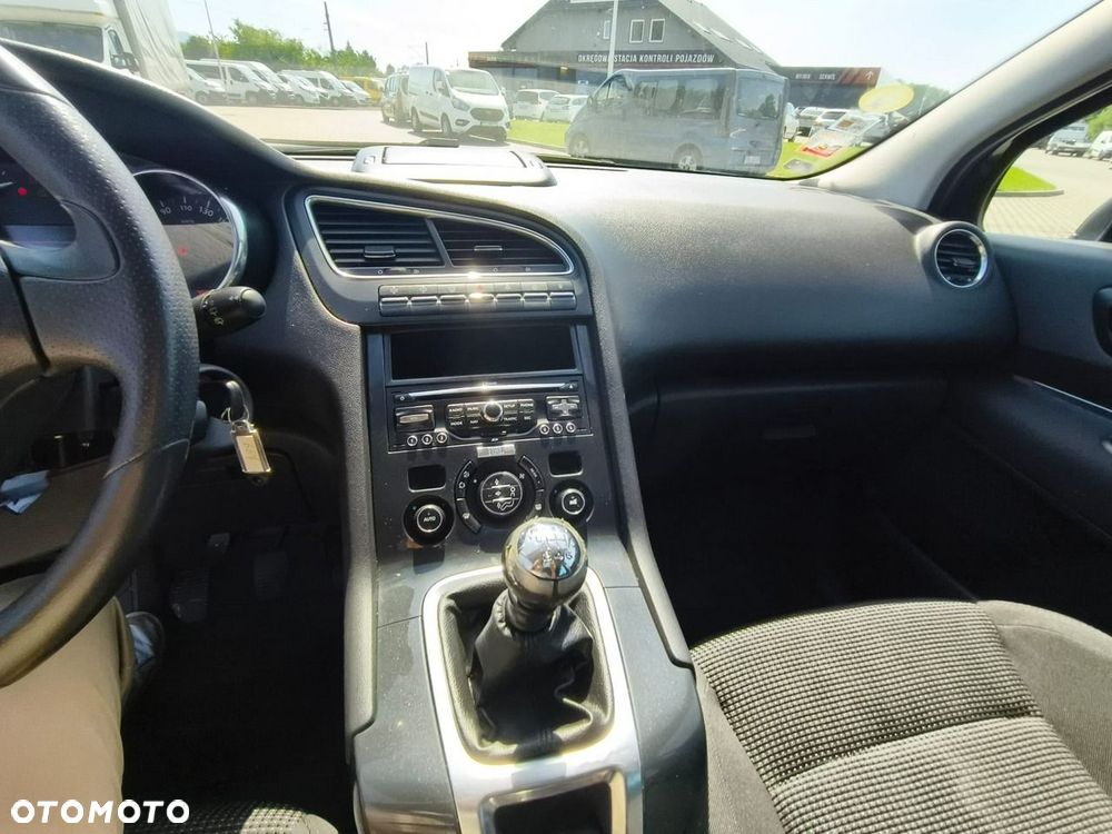 Peugeot 5008 - 13