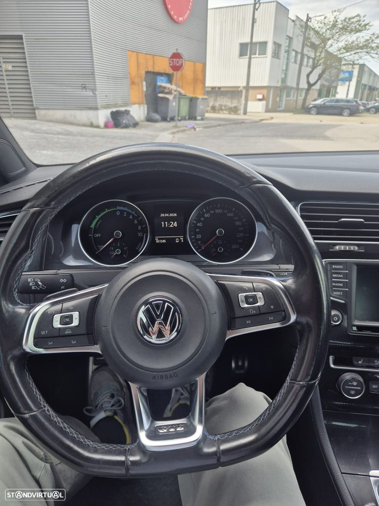 VW Golf 1.4 GTE Plug-In-Hybrid DSG - 6