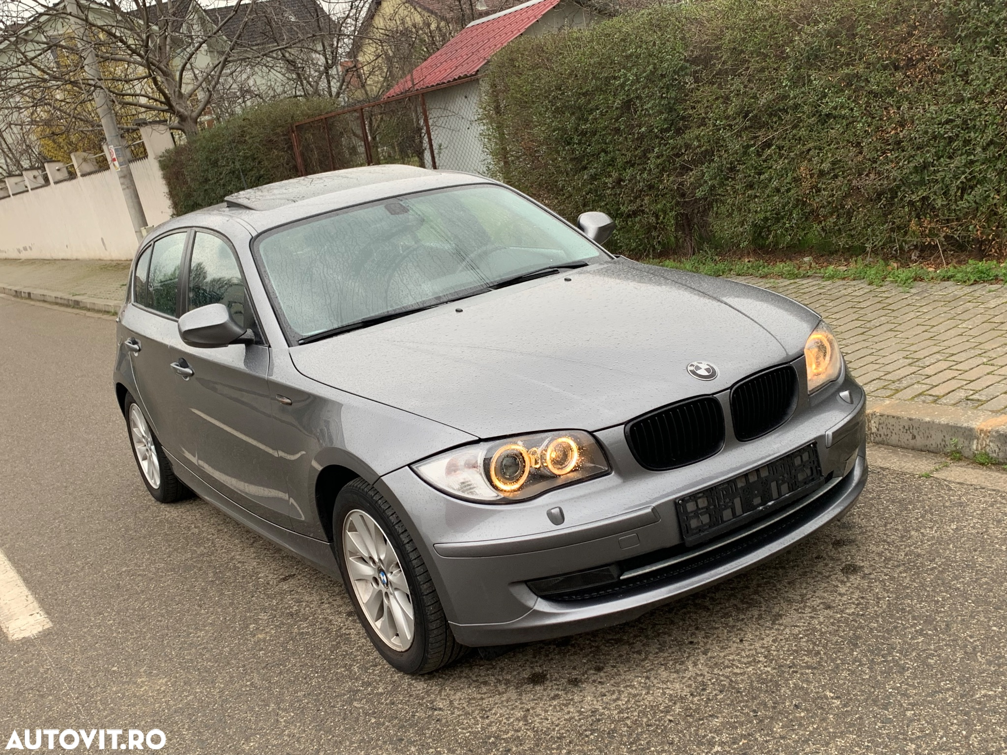 BMW Seria 1 116i - 22