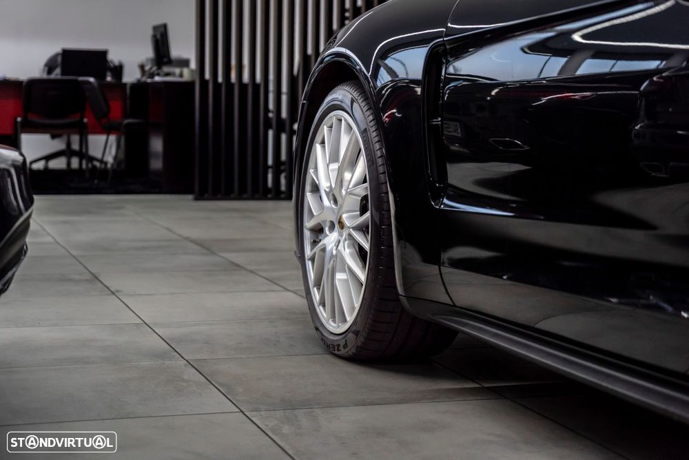 Porsche Panamera 4 S - 9