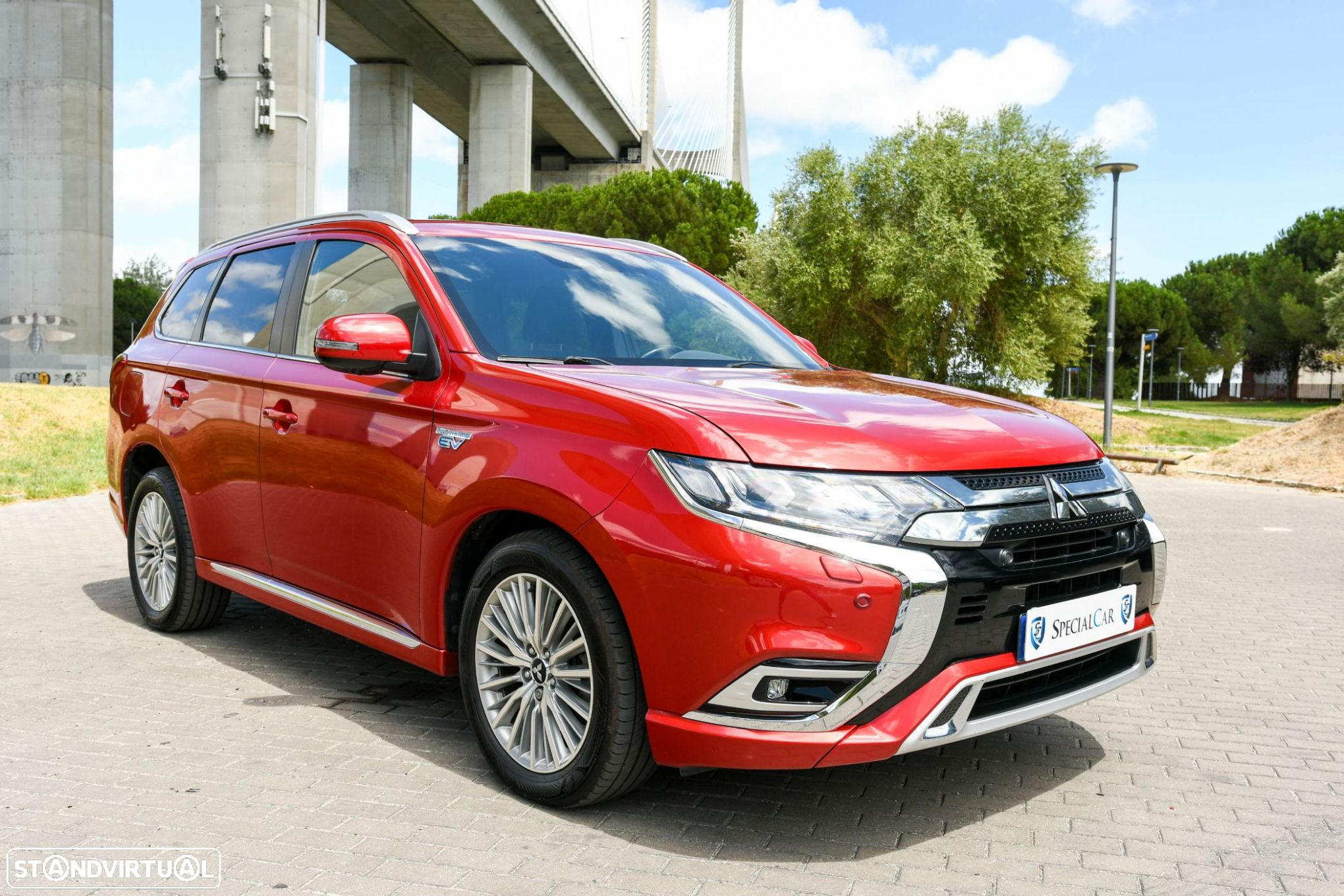Mitsubishi Outlander 2.4 PHEV Instyle - 4