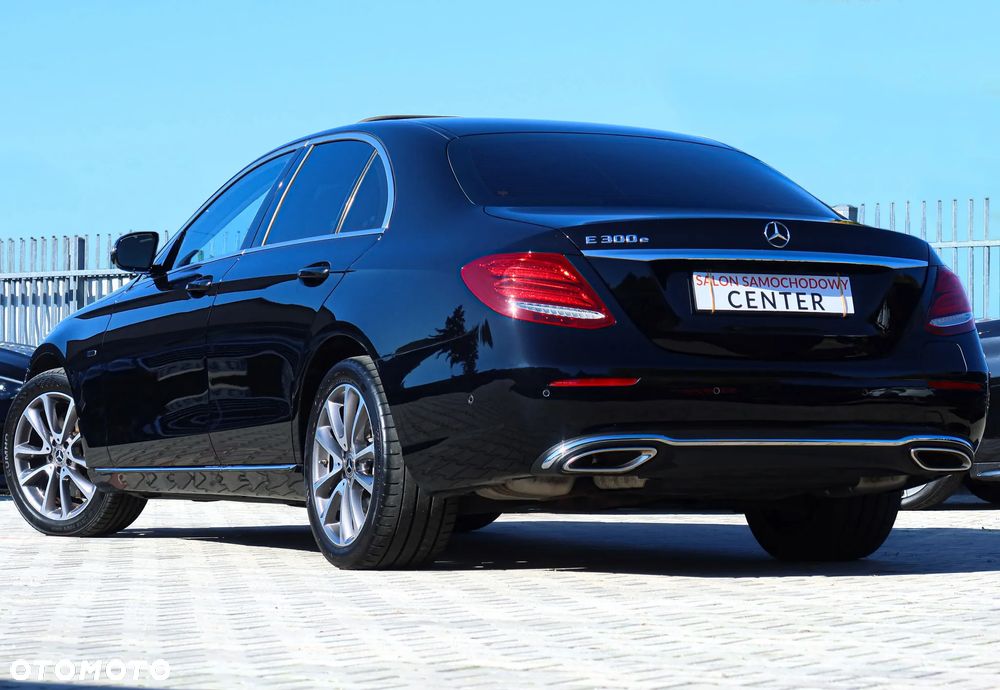 Mercedes-Benz Klasa E 300 9G-TRONIC Avantgarde - 30