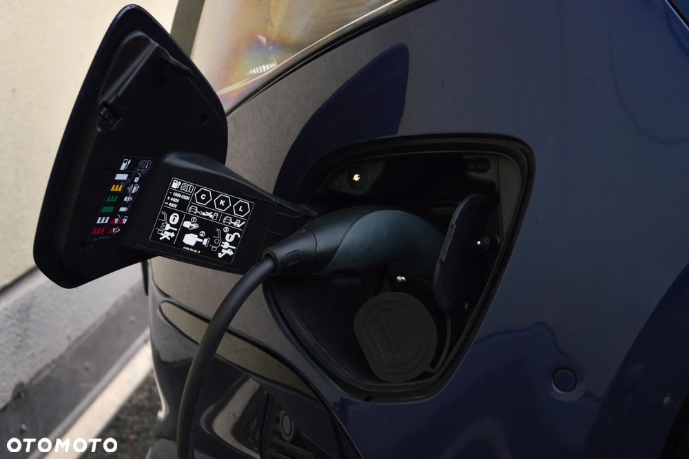 Mercedes-Benz EQV 300 90kWh - 12