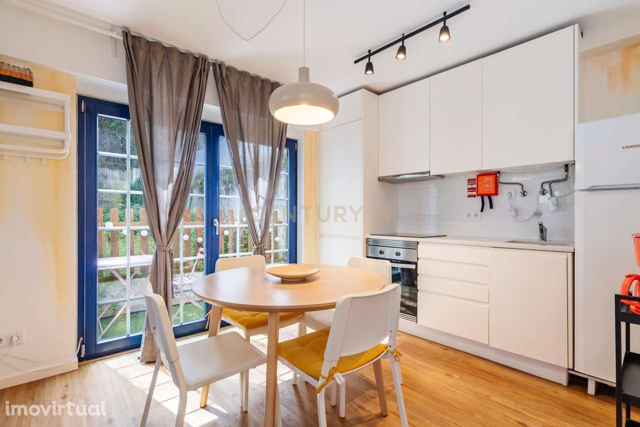 T0 + T1 Mobilados | Licença de AL | Prédio Reabilitado | Estrela / Cam - Grande imagem: 3/17