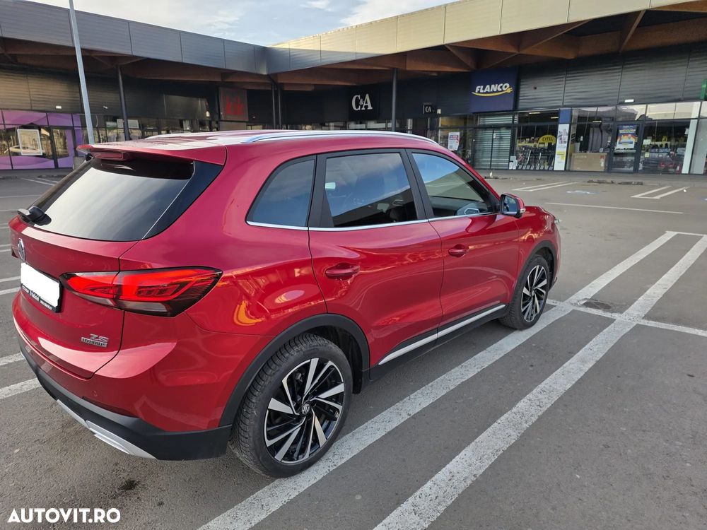 MG ZS HEV 1.5 GSI AT Exclusive - 4