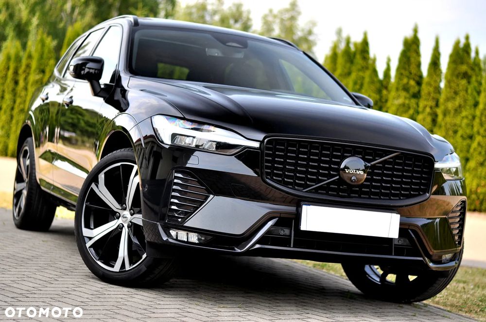 Volvo XC 60 B5 D AWD Ultimate Dark - 2