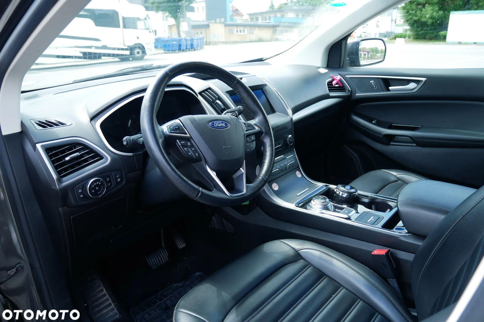 Ford Edge - 18