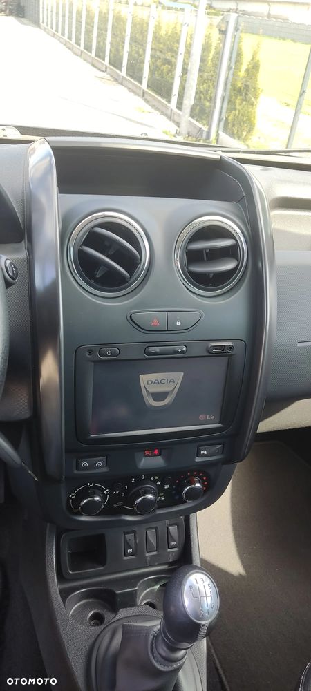 Dacia Duster 1.2 TCe Laureate S&S EU6 - 19