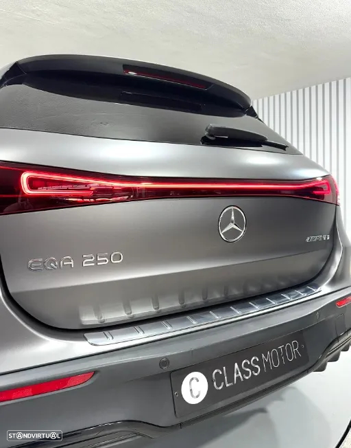 Mercedes-Benz EQA 250 AMG Line - 11