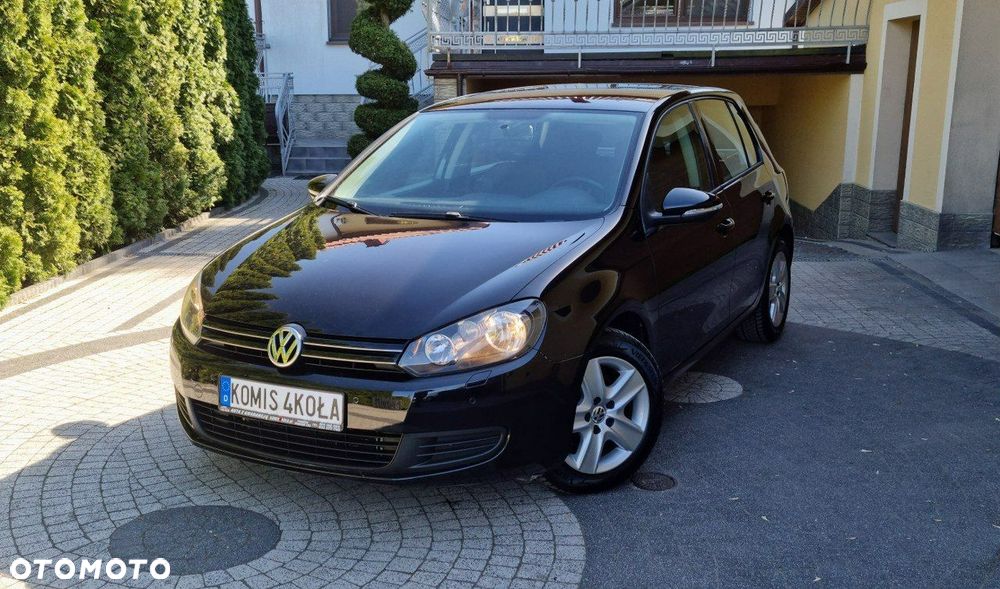 Volkswagen Golf - 1