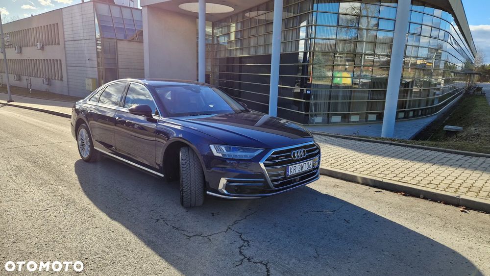 Audi A8 - 12