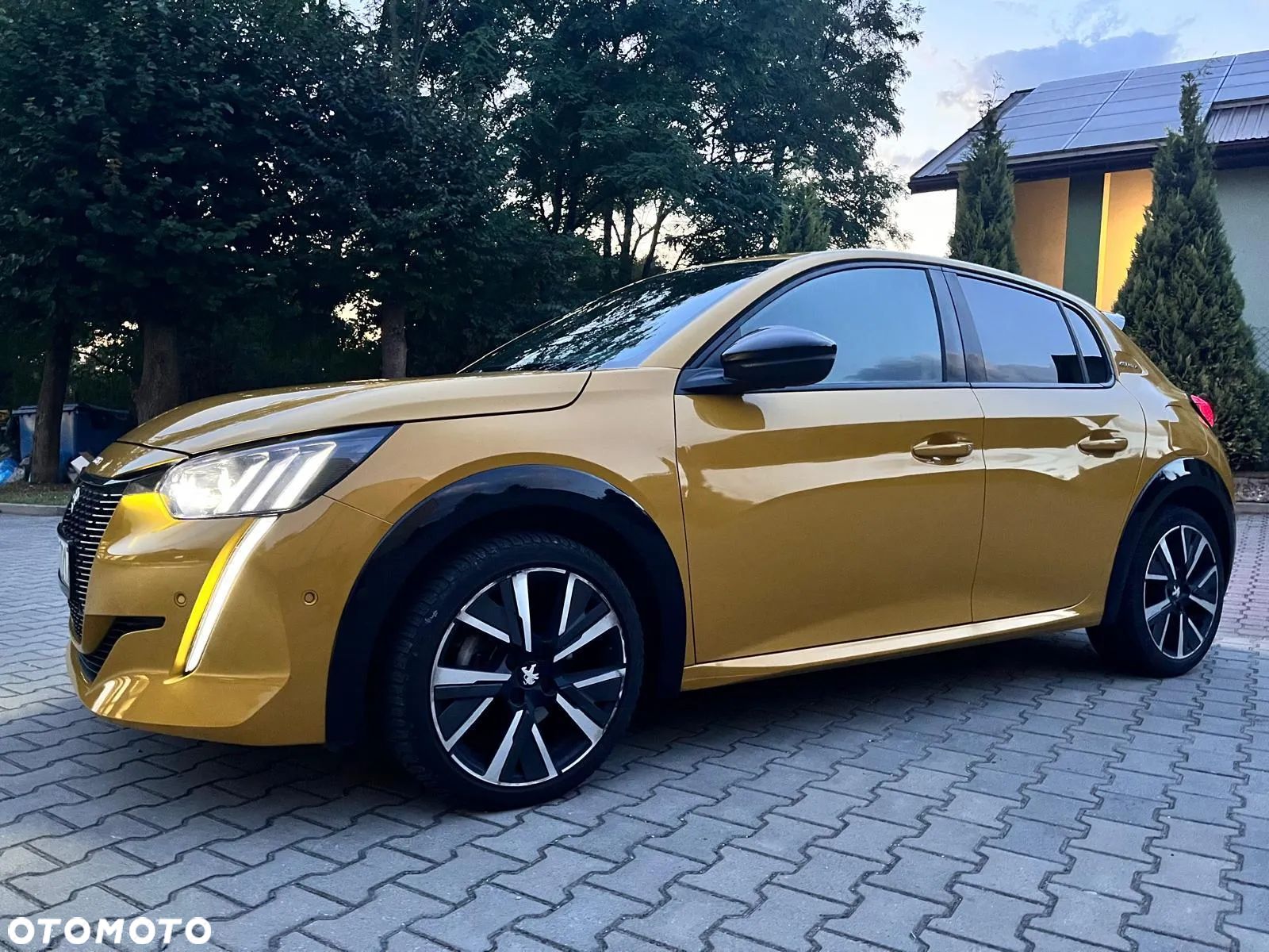 Peugeot 208 1.2 PureTech GT Line S&S EAT8 - 1