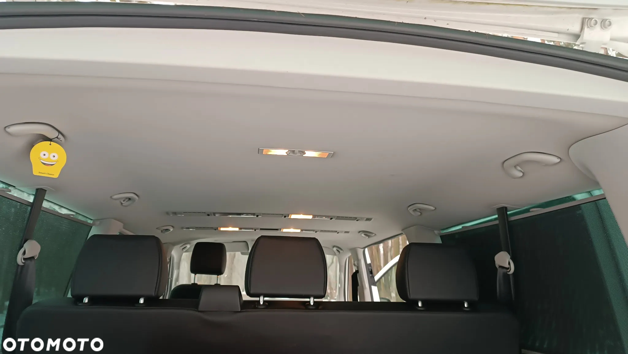 Volkswagen Caravelle 2.0 TDI L1 Comfortline DSG - 4