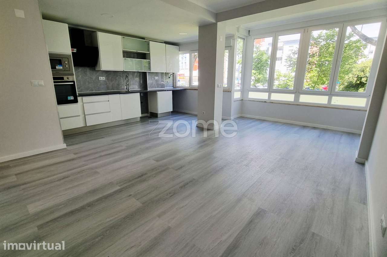Apartamento T2 Remodelado em Oeiras - Grande imagem: 2/15