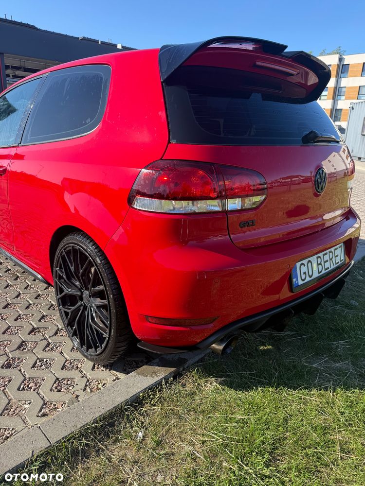 Volkswagen Golf - 5