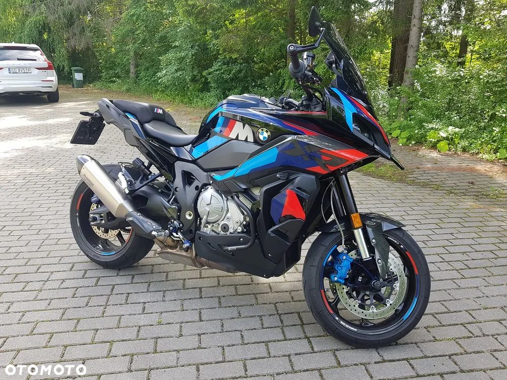 BMW XR - 1