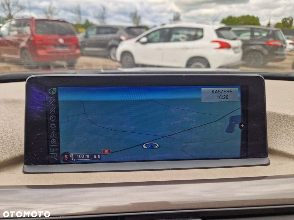 BMW Seria 3 318d Touring Modern Line - 12