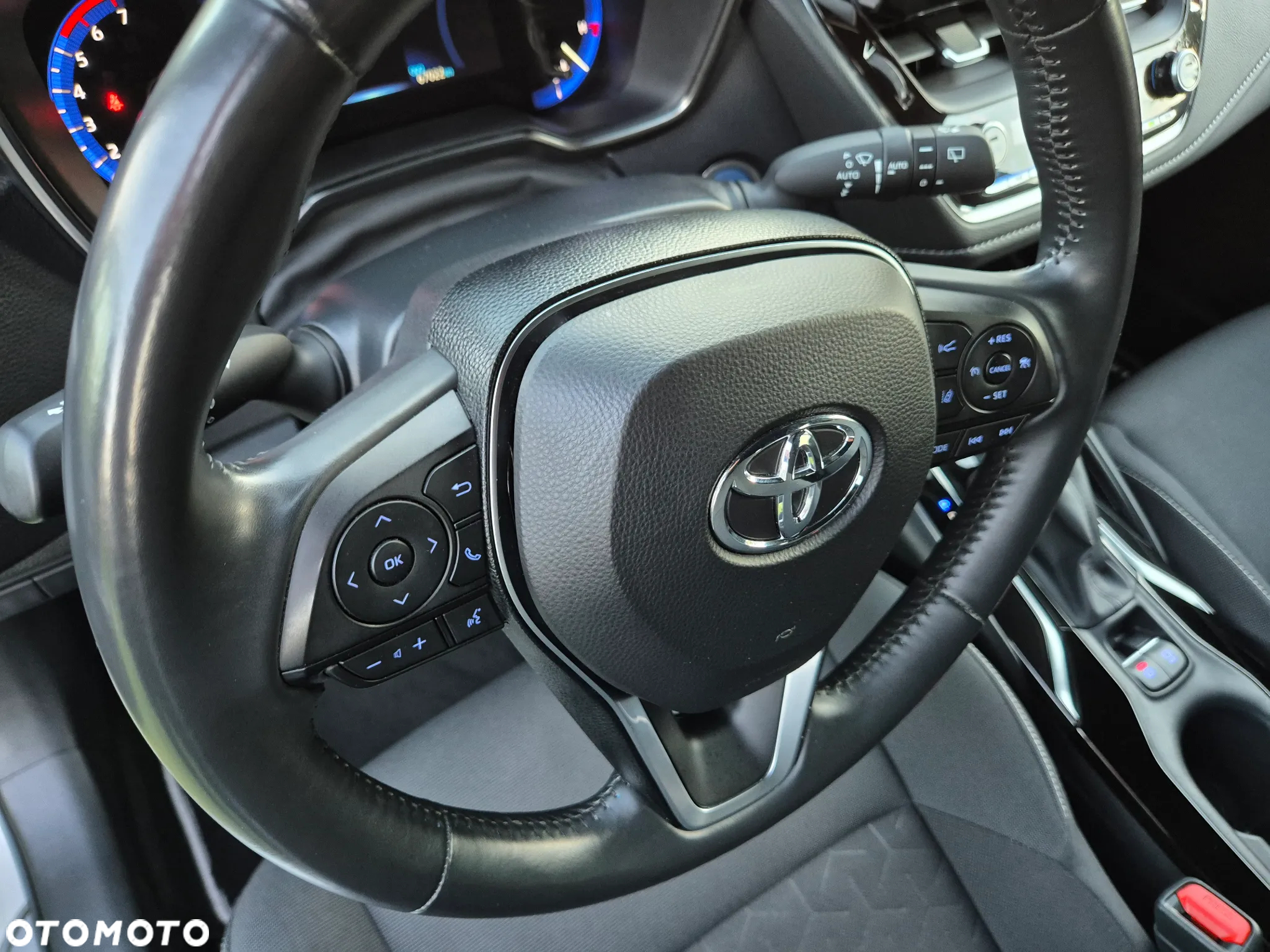 Toyota Corolla - 24