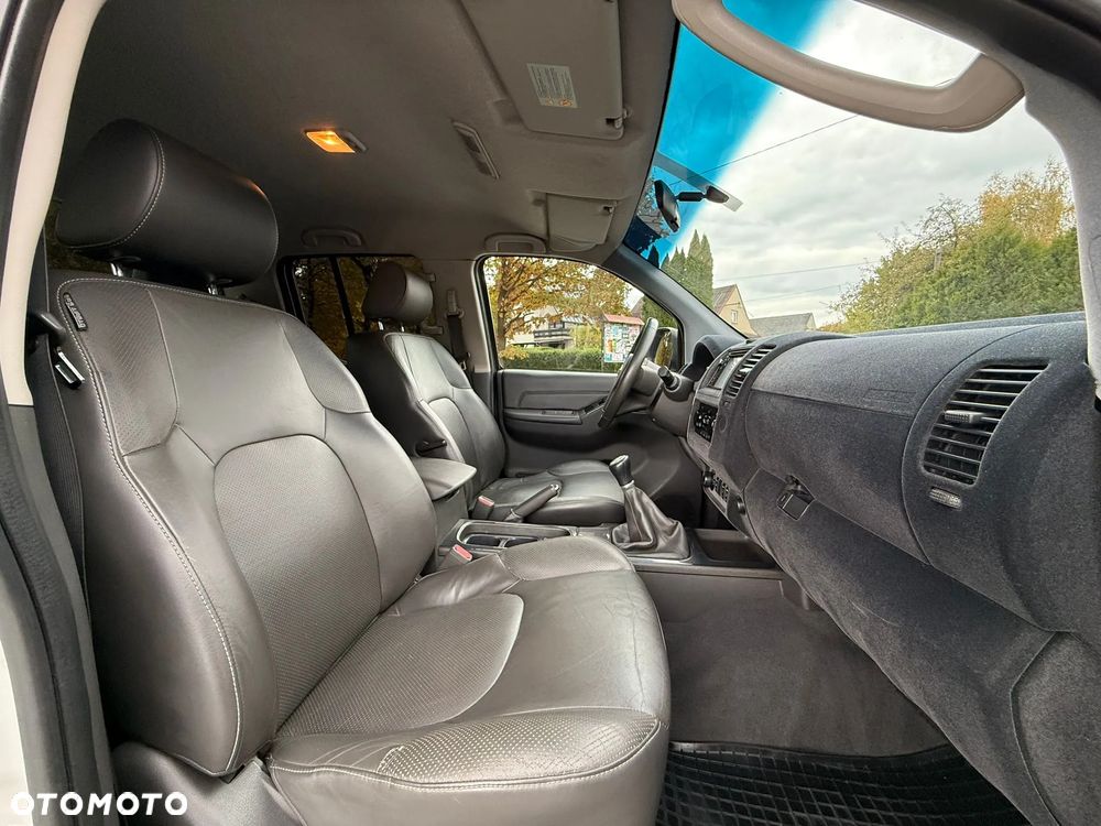 Nissan Navara LE - 24