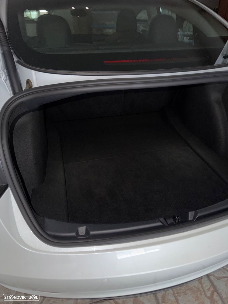 Tesla Model 3 Tração Traseira - 57