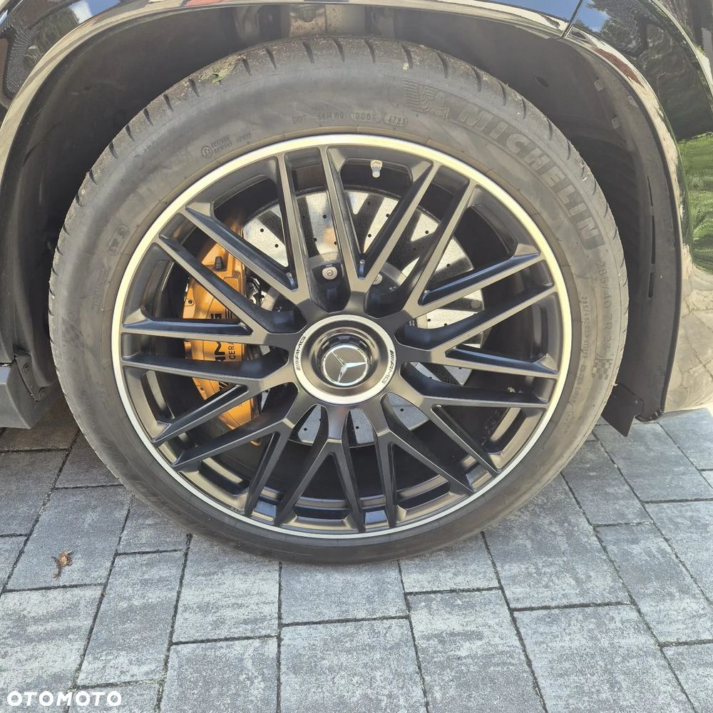 Mercedes-Benz GLS - 18
