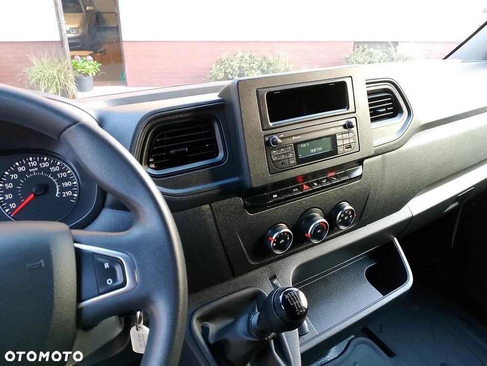 Renault Master - 33