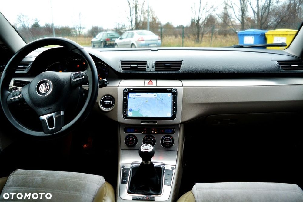 Volkswagen Passat 2.0 TDI DPF Highline - 7