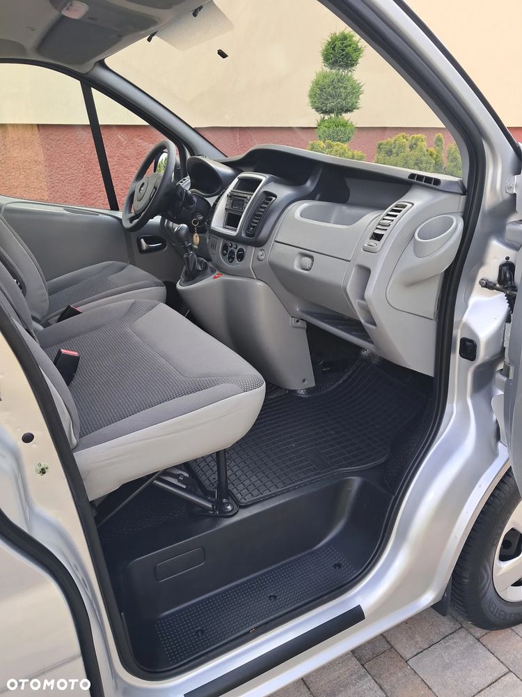 Opel Vivaro L2H1 2.9t - 10