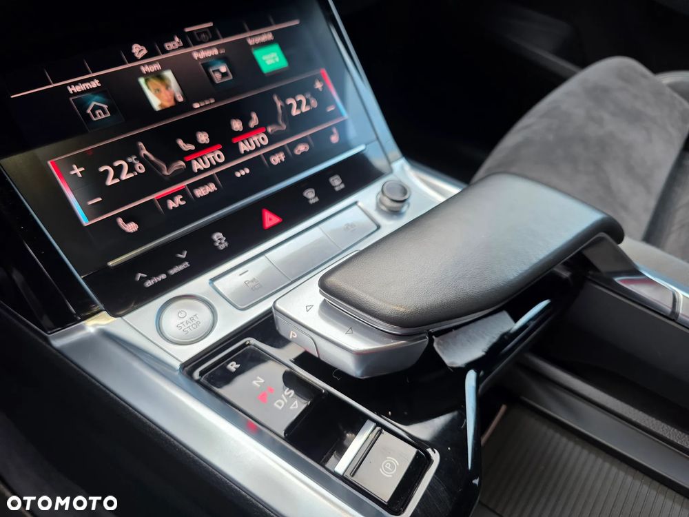 Audi e-tron 55 quattro - 24