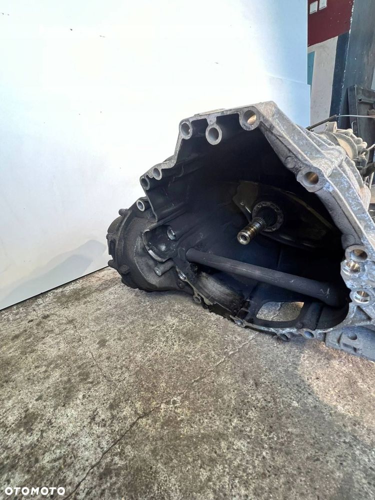 Audi A5 8T 8F 2010 Manualna 6-biegowa skrzynia biegów LLS A4 B8 KOMPLETNA - 6