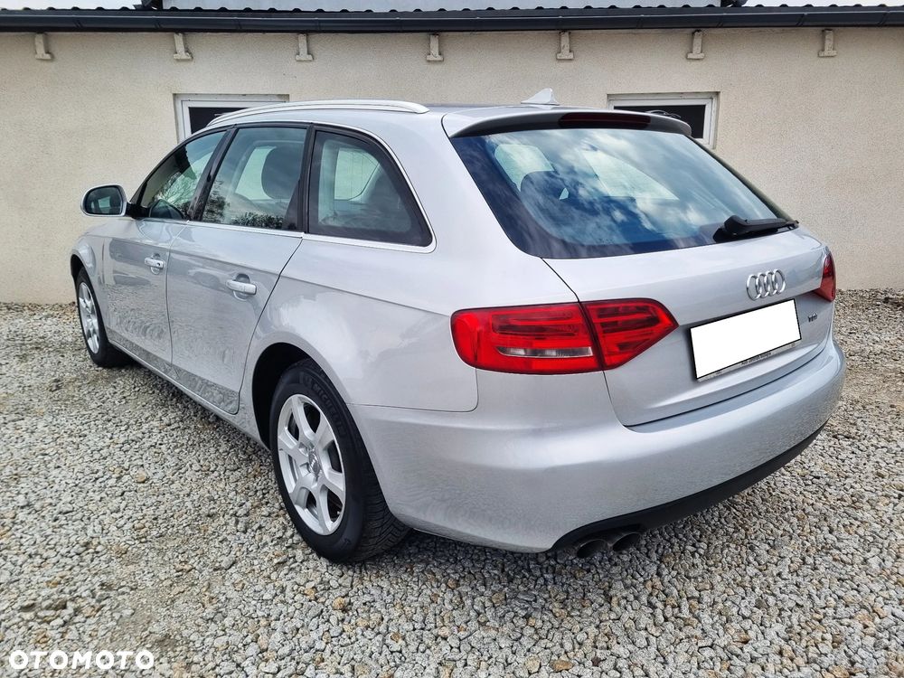 Audi A4 Avant 2.0 TDI - 5
