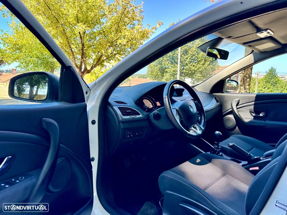 Renault Mégane 1.5 dCi Dynamique - 14