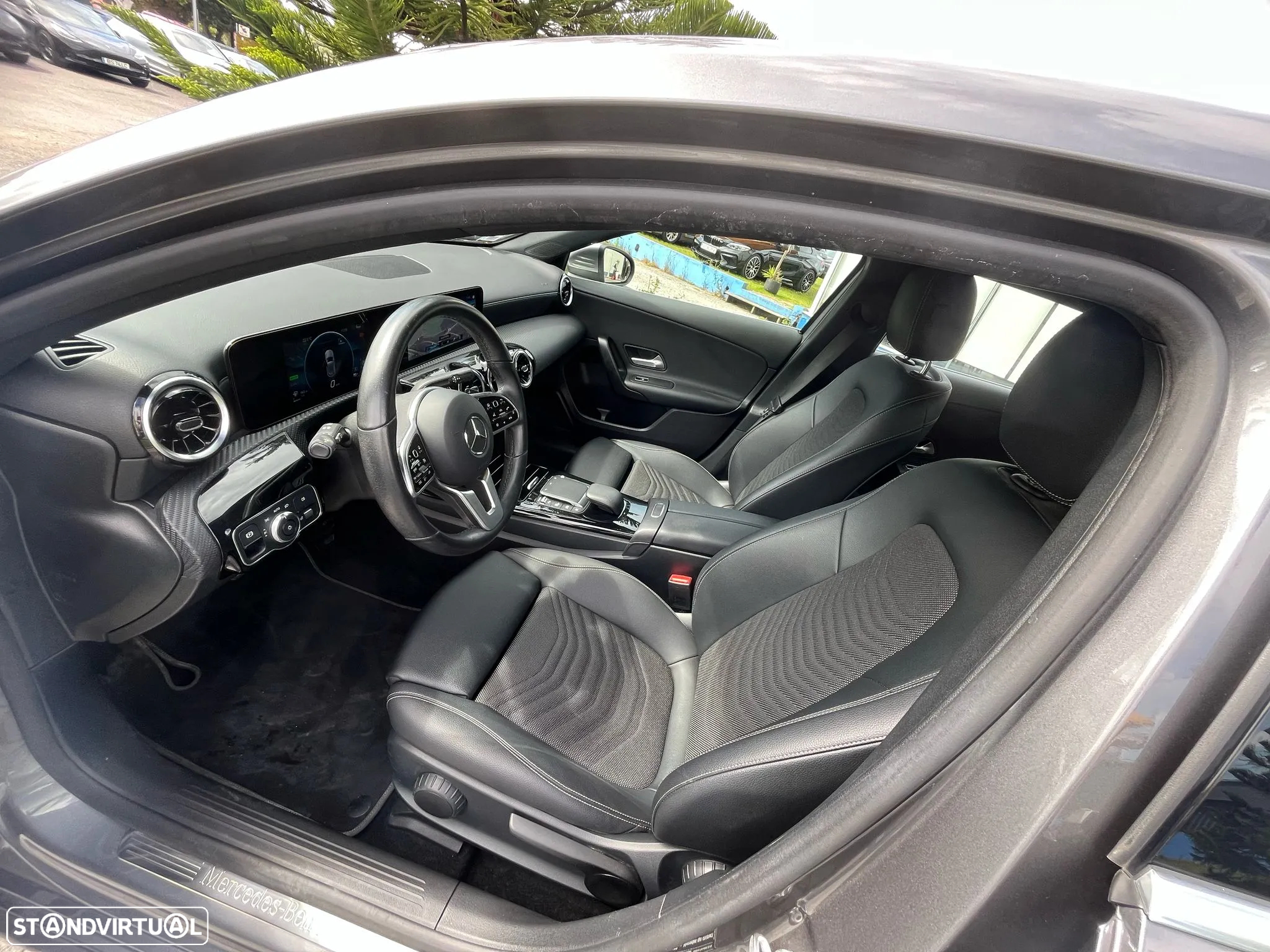 Mercedes-Benz A 250 e Style Plus - 23