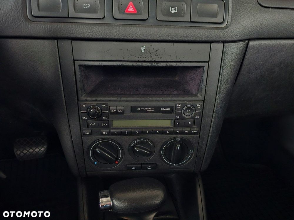 Volkswagen Golf - 10