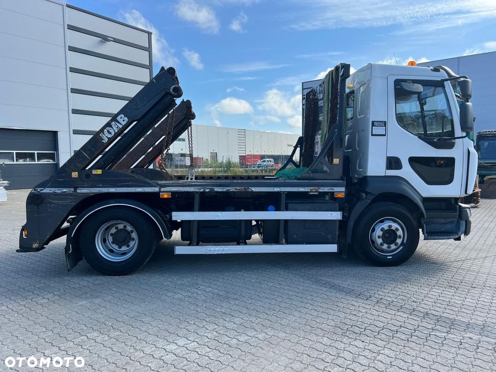 Renault Bramowiec Euro 6 - 6