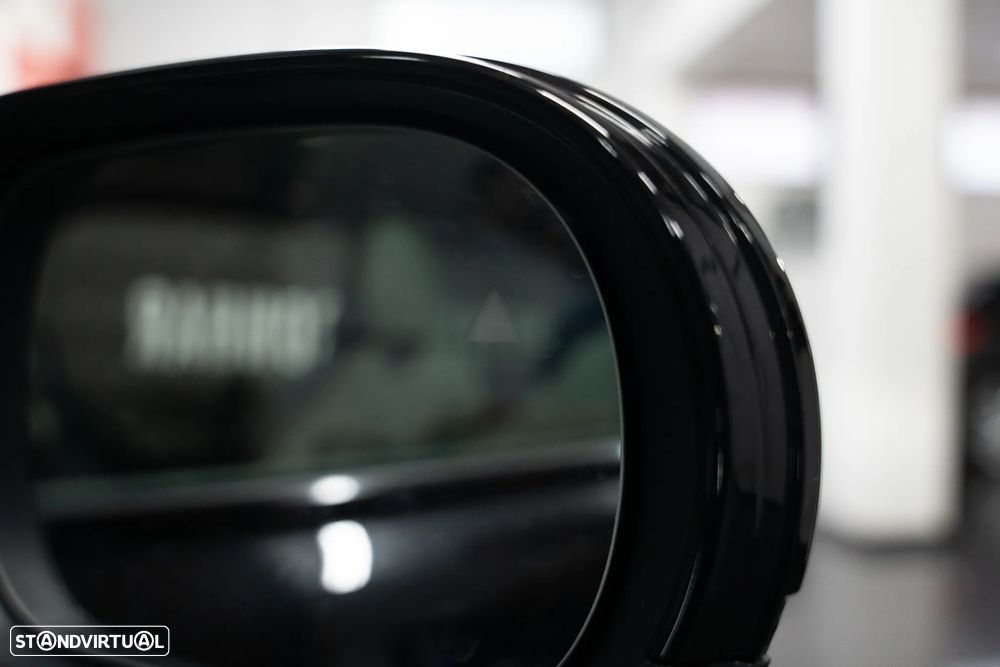 MINI 3 Portas Cooper C Favoured M - 10