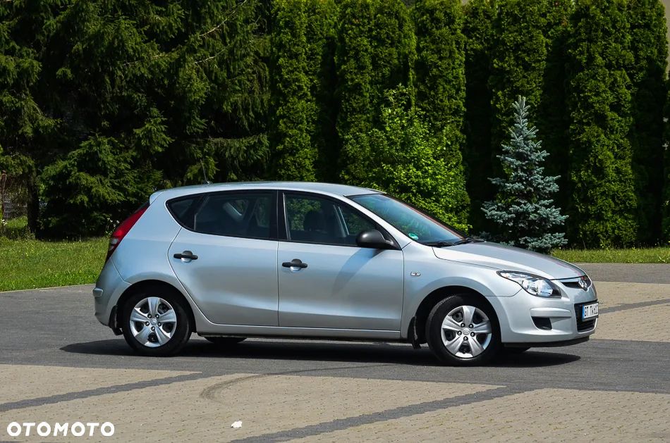 Hyundai i30 1.4 Comfort EU5 - 6