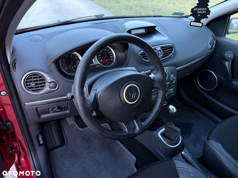 Renault Clio - 14