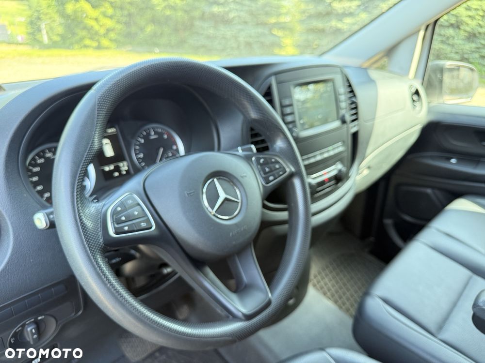 Mercedes-Benz VITO - 13