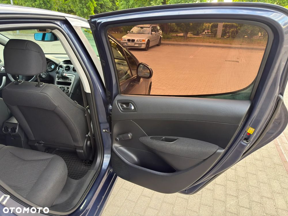 Peugeot 308 - 24