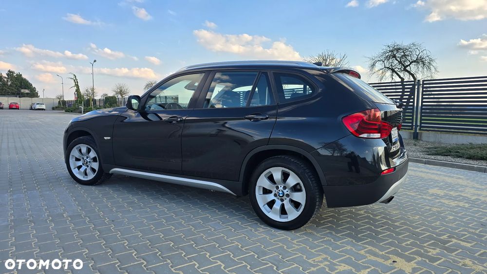 BMW X1 sDrive18i xLine - 9