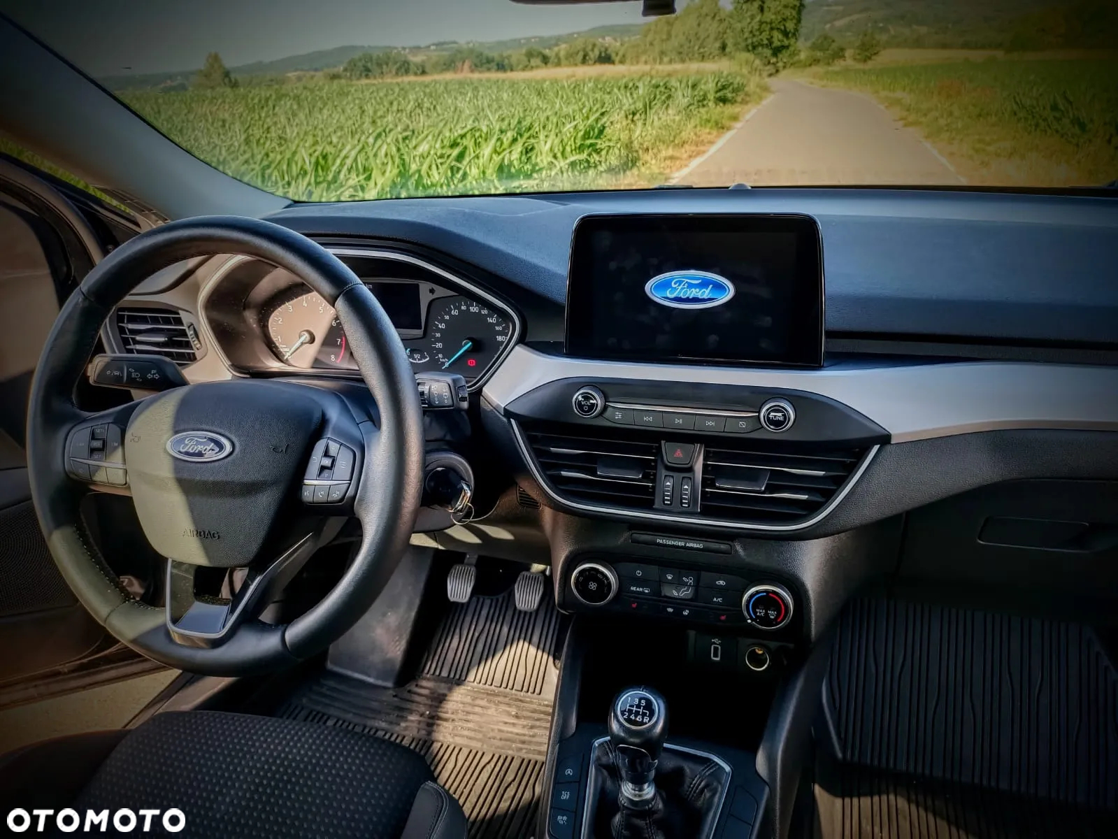 Ford Focus 1.0 EcoBoost Trend Edition Business - 12