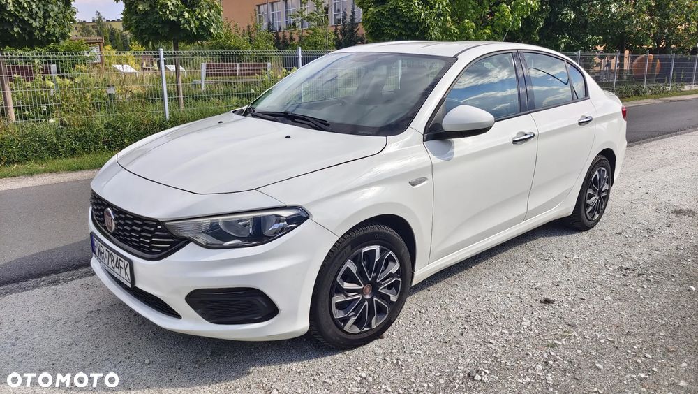 Fiat Tipo 1.4 16V Easy - 1