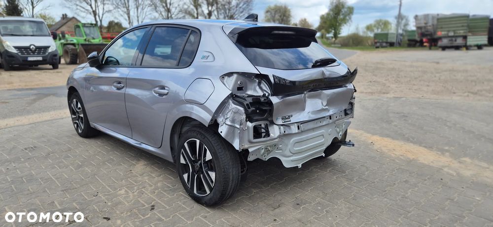 Peugeot 208 50kWh Business - 4