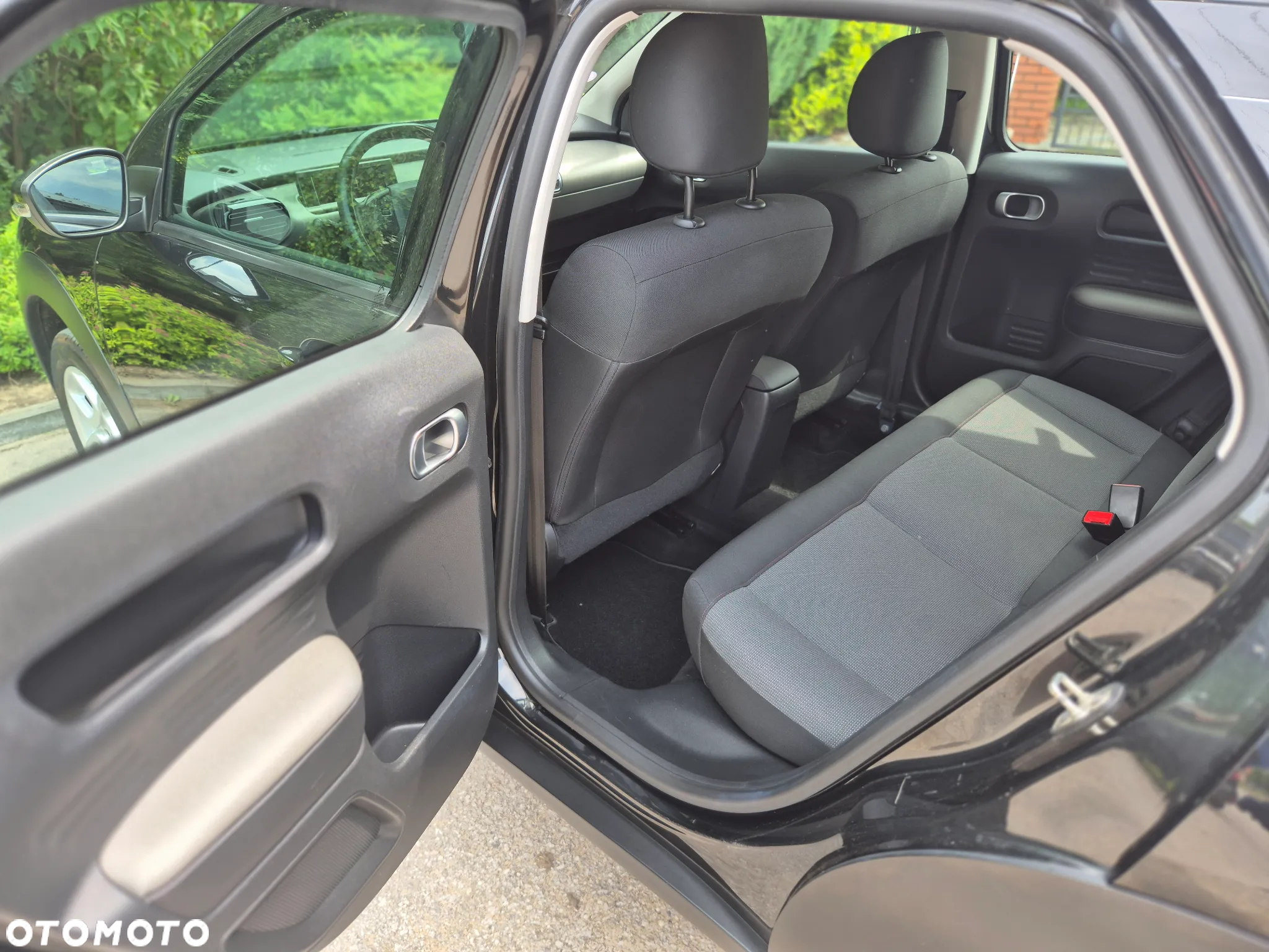 Citroën C4 Cactus 1.2 PureTech Shine S&S - 27